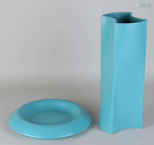 Twice Makkums pottery, blue. Consisting of: Modern