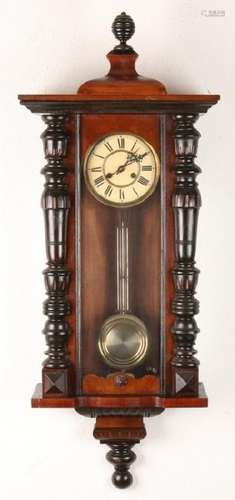 Large antique German walnut regulator. Grü