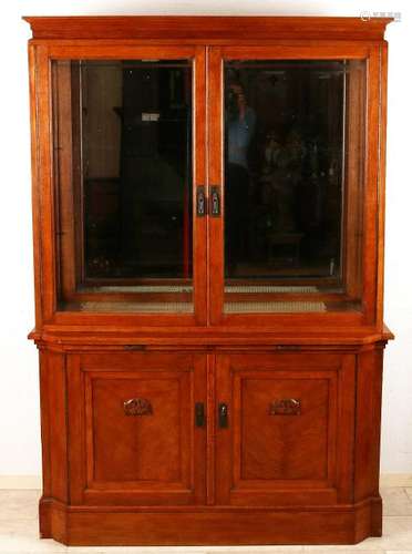 Two-piece oak-wood Jugendstil collectors showcase with