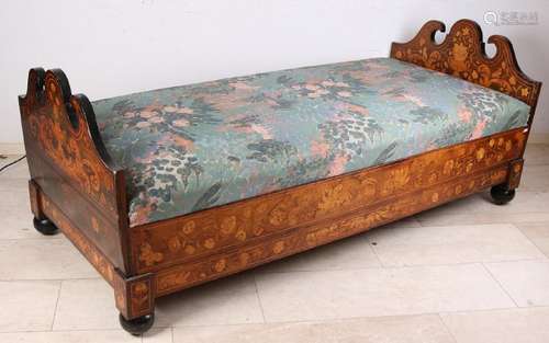 19th Century English mahogany chaise longue with floral