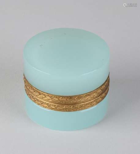 Old / antique alabaster lid box with brass rim. Crack.