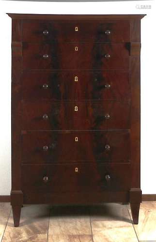 Mahogany chiffoniere. Entirely laid on oak. Circa 1820