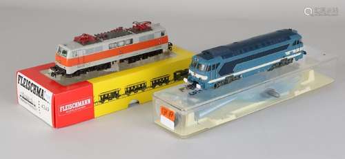 Two locomotives from Fleischmann H0: 1x 4349 DB 111