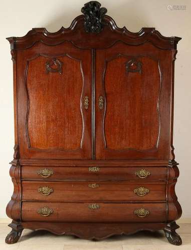 18th Century Dutch oak baroque cabinet with carving,