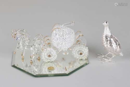 Two figures. 20th century. Christofle + glass carriage.