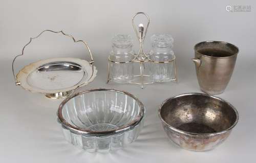 Five times old / antique plated. Consisting of: Glass