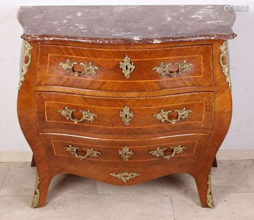 French Louis Quinze-style chest of drawers with