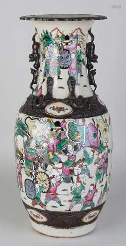 Large antique Chinese porcelain Nanking vase. With