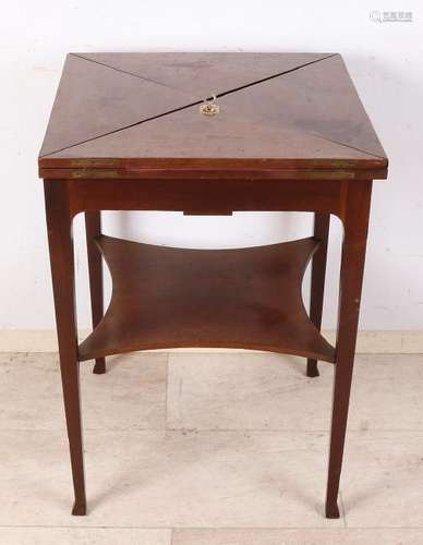 Antique mahogany wooden table. Foldable with floor.