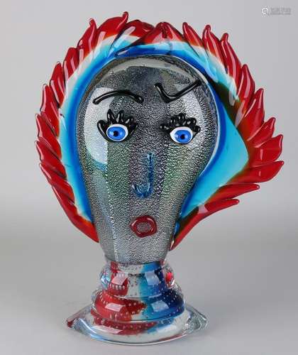 Modern large art glass bust. Various techniques,