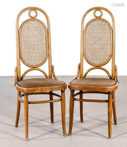 Two antique Thonet chairs. Unnoticed. Circa 1910. Size: