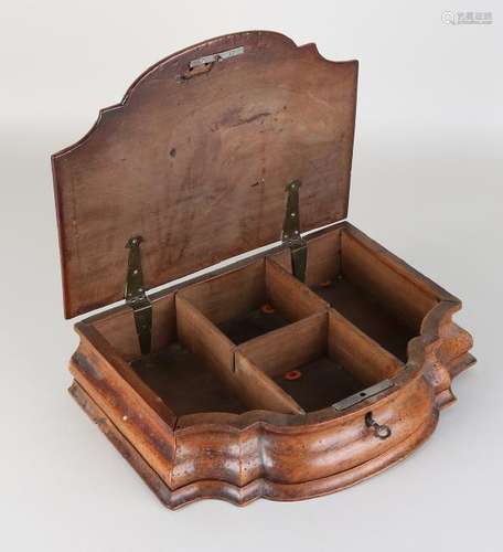 19th Century walnut Baroque-style box with box division