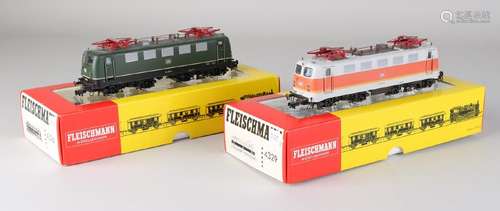 Two locomotives from Fleischmann H0: 1x 4326, E-loc DB