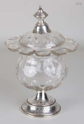 Beautiful crystal ginger jar with turned scalloped edge