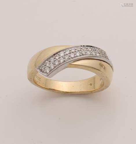 Yellow gold ring, 585/000, with diamond. Wide ring with