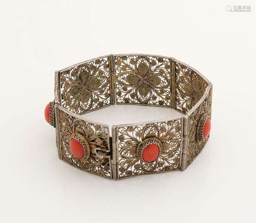 Bracelet made of white metal, made from filigree with