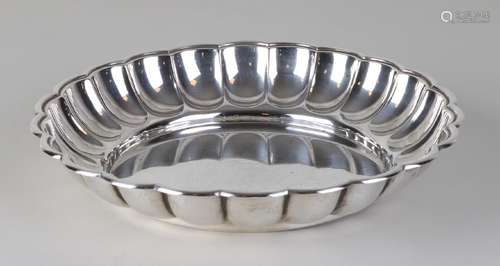 Silver bowl, 800/000, with raised edge with a lobed