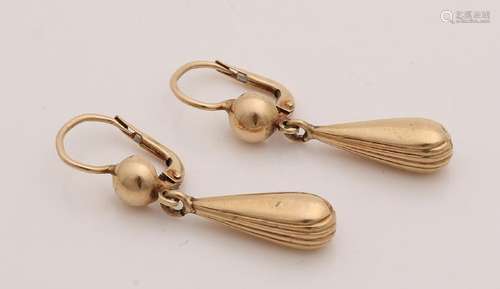 Yellow gold earrings, 585/000. Brisures with a smooth