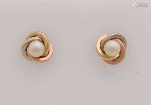 Gold earrings, 585/000, with pearl. Ear studs with 3