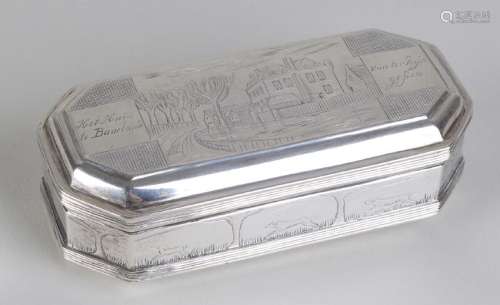 Silver box, 833/000, octagonal model with hinged lid,