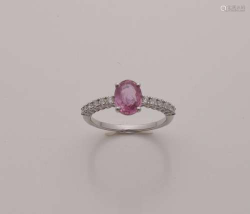 White gold ring, 585/000, with pink sapphire and