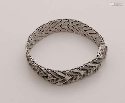 Silver bracelet, 925/000, with a herringbone pattern