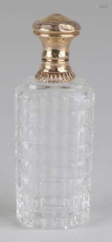 Loderein bottle with gold cap, 585/000. Oval cut