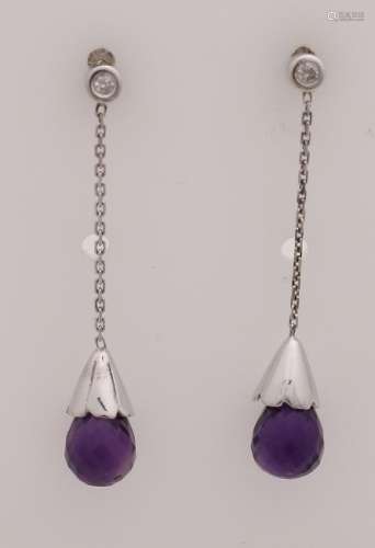 White gold earrings, 585/000 with amethyst and diamond.