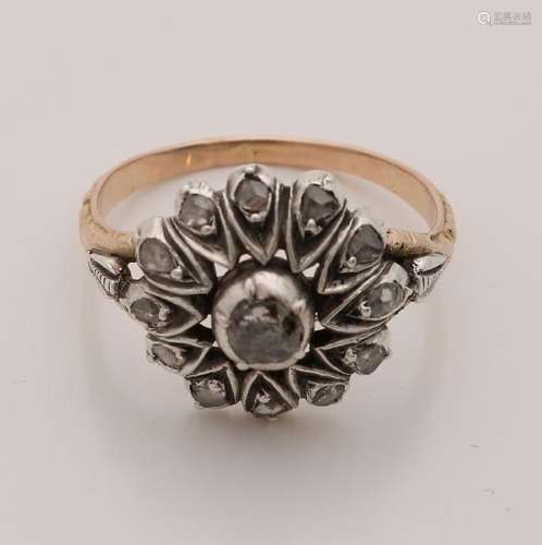 Antique gold ring, 585/000, with diamonds. Ring with an