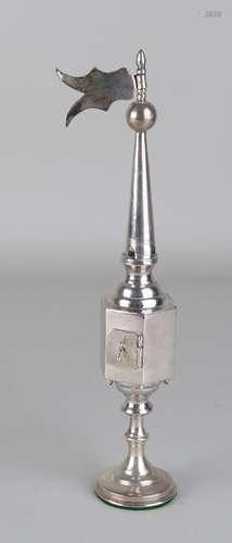 Silver berry holder, 925/000. Spice tower on round base