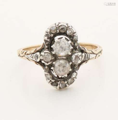 Golden ring, 585/000, with diamond. Gold ring oval