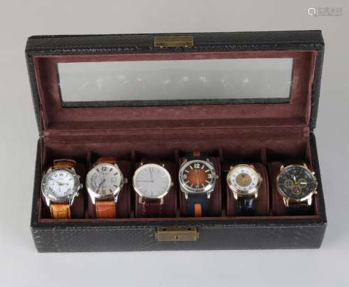 Lot with 6 watches in a cassette, only with leather