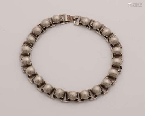 Silver bracelet with bulbs, 835/000. Link bracelet with