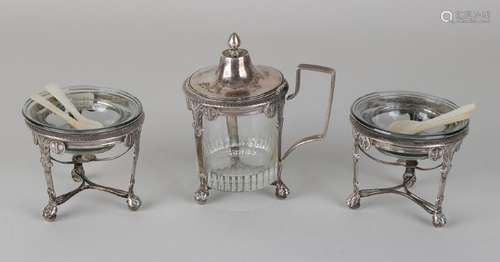 Three piece spice set with crystal and silver, 800/000,