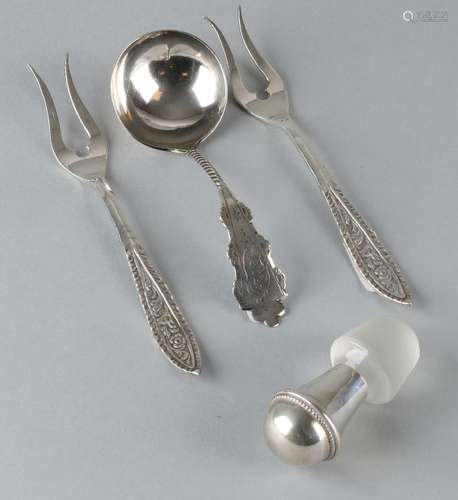 Lot of silver with a cream spoon with twisted stem with