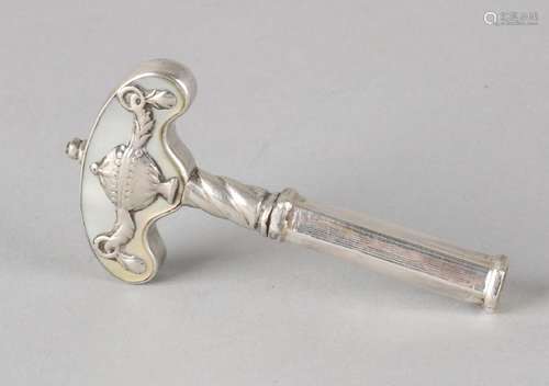 Crank puller with silver and mother-of-pearl. Stool