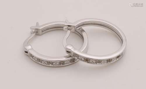 Fine silver earrings, 925/000, edited on the front and