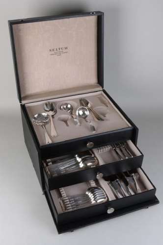 Large cassette with 6 silver table spoons and forks, 6