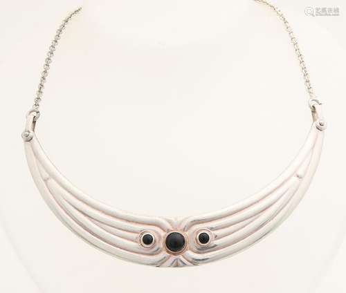 Silver choker, 925/000, with onyx. Ankercollier with in