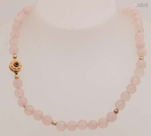 Necklace of rose quartz with gold, 585/000. Necklace of