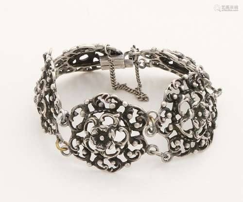 Silver bracelet, 835/000, made from 5 openwork