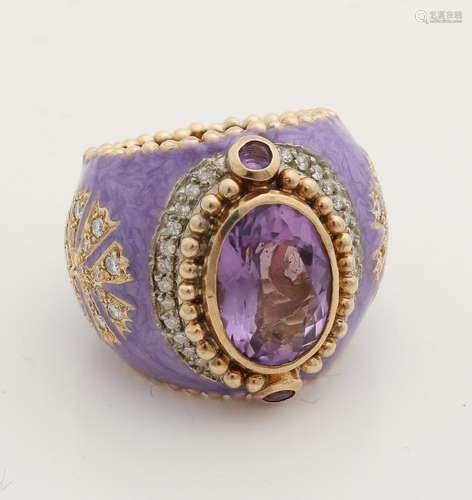 Yellow gold ring, 585/000, with lilac enamel. In the