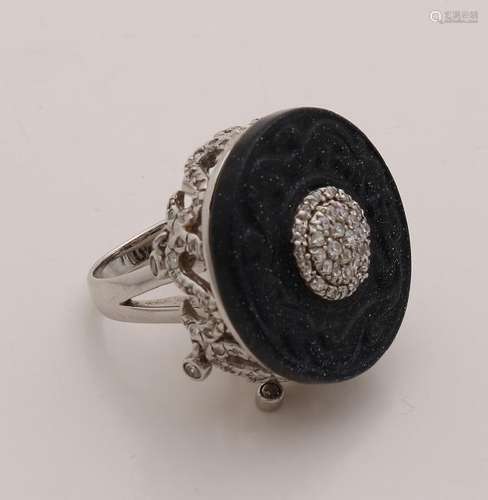 Silver ring, 925/000, with black cut disc with a silver