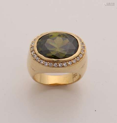 Beautiful gold on silver ring, 925/000, with a large