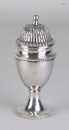 Silver spreader, 833, on round base with pearl edge and