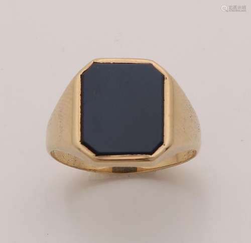 Yellow gold men's ring, 585/000, with layer stone. Seal