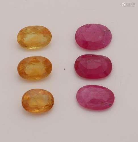 Lot with 3 rubies, facetted oval, total about 2.1 ct