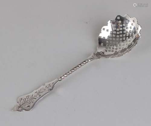 835/000 Silver scatter spoon with box and twisted