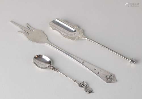 835/000 Silver cake fork, Mr. A. Pluut jr. Schoonhoven.