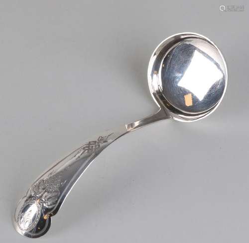 835/000 Silver sauce spoon with round bowl and floral